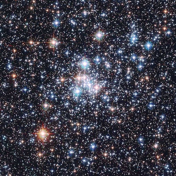 600px-NGC290