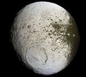 iapetus3 cassini_715139